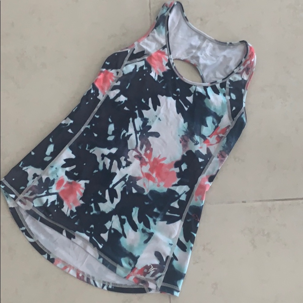 Activewear top